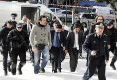 Η Τουρκία επικήρυξε τους 8 στρατιωτικούς λίγο πριν τη συνάντηση Τσιπρα- Ερντογάν