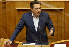 Τσίπρας για ΝΔ: Δεν μπορούν να κρύβονται πίσω από το αίτημα της Ελλάδας για αποζημίωση από τη Novartis
