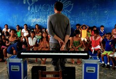 Η οργάνωση Keys of Change αναλαμβάνει τη μουσική εκπαίδευση παιδιών που ζουν σε δυσμενείς συνθήκες