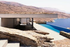 Ψηφίζουμε τις εντυπωσιακές κατοικίες στην Άνδρο που διεκδικούν διεθνές βραβείο για την ελληνική αρχιτεκτονική