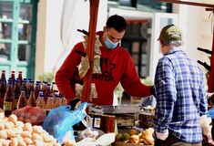 Αλλαγές στις λαϊκές αγορές της Αττικής - «Σπάνε στα δύο» για αποφυγή συνωστισμού
