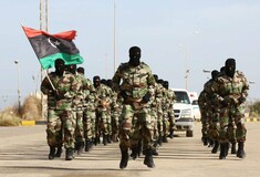 Η Τουρκία απειλεί να πλήξει τις δυνάμεις του Χάφταρ στη Λιβύη - Τέσσερις άμαχοι σκοτώθηκαν