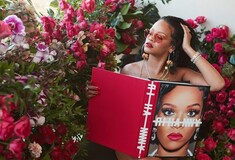 Αντί για νέο άλμπουμ, η Rihanna μόλις έβγαλε ένα βιβλίο για τη ζωή της