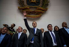 Ο Χουάν Γκουαϊδό ορκίστηκε πρόεδρος της Βενεζουέλας