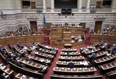 Βουλή: Υπερψηφίστηκε το νομοσχέδιο για την Παιδεία