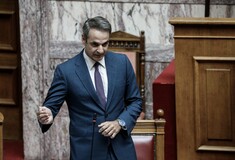 Βουλή: Παρέμβαση Μητσοτάκη το μεσημέρι για την ελληνική οικονομία