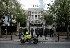 Επίθεση στον πρύτανη της ΑΣΟΕΕ: Πού στρέφονται οι έρευνες της ΕΛ.ΑΣ.