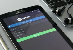 Spotify: Κορυφαία άλμπουμ, τραγούδια και καλλιτέχνες - Όσα έψαξαν οι χρήστες το 2020