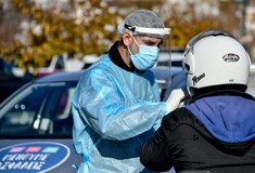 Στο ΦΕΚ οι ανώτατες τιμές στα τεστ κορωνοϊού: Πόσο θα κοστίζει ο μοριακός έλεγχος και το rapid test