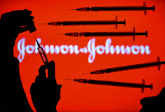 Εμβόλιο Johnson & Johnson: Καταστράφηκαν 15 εκατ. δόσεις από «ανθρώπινο λάθος»