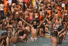 Κοσμοσυρροή στο Κουμπ Μελά: Πάνω από 1.000 Ινδοί με κορωνοϊό μετά το ιερό προσκύνημα στο Γάγγη