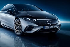 MERCEDES EQ