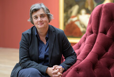 Η Λοράνς Ντεκάρ είναι η πρώτη γυναίκα διευθύντρια του Λούβρου στη διάρκεια της ιστορίας του 