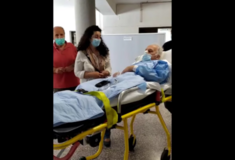 Τρεμόπουλος: Με χειροκροτήματα βγήκε από το νοσοκομείο -64 ημέρες στη ΜΕθ, έχασε 25 κιλά 