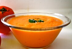 Η σπανιόλικη σούπα γκαζπάτσο είναι το δροσερότερο φαγητό για τον καύσωνα