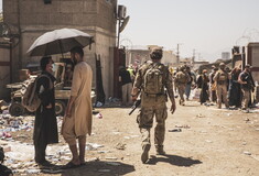 Καμπούλ: Πάνω από 100 νεκροί από τις βομβιστικές επιθέσεις του Ισλαμικού Κράτους - Μπάιντεν: Θα το πληρώσετε
