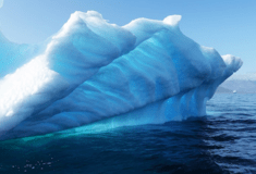 Έβρεξε στην Αρκτική: Γιατί ανησυχούν οι επιστήμονες για το πρωτοφανές φαινόμενο