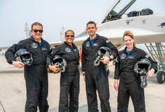 Οι τουρίστες του SpaceX μίλησαν με τον «Maverick» Τομ Κρουζ από το διάστημα