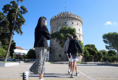  Θεσσαλονίκη: Αυξημένο το ιικό φορτίο των λυμάτων - Τι λέει ο πρύτανης του ΑΠΘ για τη διασπορά στην κοινότητα 