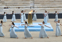 Η τελετή παράδοσης της Ολυμπιακής Φλόγας στο Παναθηναϊκό Στάδιο [ΕΙΚΟΝΕΣ]