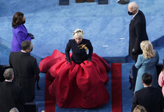 Η Lady Gaga αποκάλυψε ότι φορούσε αλεξίσφαιρο φόρεμα στην ορκωμοσία Μπάιντεν