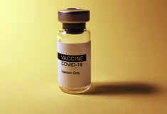 Εκτέθηκαν στον κορωνοϊό και δεν μολύνθηκαν. Τώρα ερευνητές θέλουν να το χρησιμοποιήσουν στα εμβόλια.