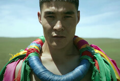 Mογγολική πάλη: Μια μετωπική αναμέτρηση στα έρημα λιβάδια της Μογγολίας