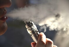 Τα ηλεκτρονικά τσιγάρα σχετίζονται με αυξημένο κίνδυνο για κάταγμα