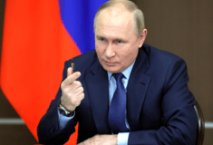 Κορωνοϊός: Ο Πούτιν πήρε μέρος σε δοκιμές εμβολίου ρινικής μορφής