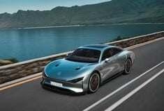 Η Mercedes παρουσίασε ηλεκτρικό όχημα με σχεδόν 1.000 χιλιόμετρα αυτονομία και καθίσματα από μανιτάρια
