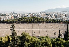 Το Παγκράτι του Μάνου Χατζιδάκι, του Σεφέρη και του Βάρναλη