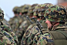 Η Γερμανία στέλνει 5.000 στρατιωτικά κράνη στην Ουκρανία