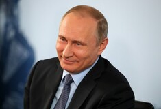 Πούτιν για τα σενάρια της Δύσης περί εισβολής: «Τι ώρα ξεκινάμε τον πόλεμο;» 