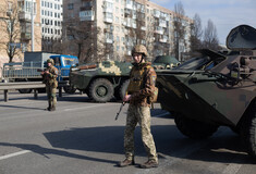 Οι Ρώσοι μπήκαν στο Κίεβο- «Φτιάξτε μολότοφ, εξουδετερώστε τον κατακτητή»