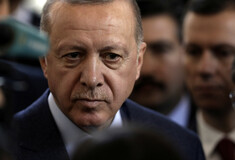 Ερντογάν: Η Τουρκία δεν μπορεί να εγκαταλείψει τους δεσμούς της ούτε με την Ουκρανία, ούτε με τη Ρωσία