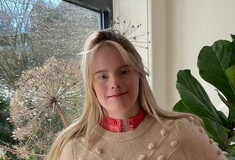 Enya: Η influencer με σύνδρομο Down που συνεργάζεται με τις μεγαλύτερες εταιρίες μόδας