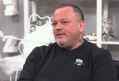 Σκαρμούτσος: Με έχουν δείρει σε κουζίνα, είπα «ευχαριστώ σεφ, δεν θα το ξανακάνω»