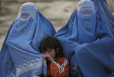 Αφγανιστάν: Οι Ταλιμπάν απαγορεύουν στις γυναίκες να δείχνουν το πρόσωπό τους