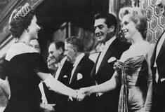 Τι σκέφτηκε η βασίλισσα Ελισάβετ για την Μέριλιν Μονρόε μετά τη γνωριμία τους το 1956;