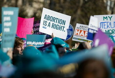 ΗΠΑ: Υποστηρικτές του δικαιώματος στην άμβλωση αρχίζουν σήμερα ένα «καλοκαίρι της οργής»