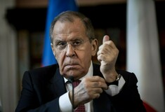 Λαβρόφ: Όλοι θα υποφέρουν από τον «ολοκληρωτικό υβριδικό πόλεμο» που έχει κηρύξει η Δύση στη Ρωσία
