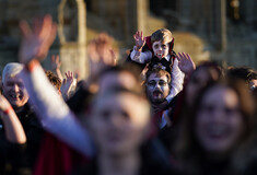 Τα βαμπίρ έσπασαν το ρεκόρ Γκίνες για να τιμήσουν τα 125 χρόνια από την κυκλοφορία του «Δράκουλα»