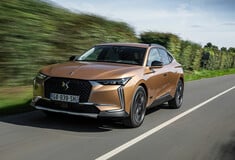 DS 4 Cross: Φινέτσα, άνεση και καινοτόμες τεχνολογίες