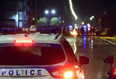 Ληστεία σε δισκογραφική εταιρεία στη Βούλα: Απείλησαν τον φρουρό και έφυγαν με χρηματοκιβώτια