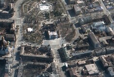 Διεθνής Αμνηστία: Ο βομβαρδισμός θεάτρου στη Μαριούπολη ήταν «ξεκάθαρα» έγκλημα πολέμου