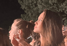 Η Αντζελίνα Τζολί «ρόκαρε» με την κόρη της, Shiloh, στη συναυλία των Maneskin