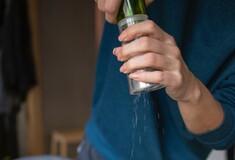 Η προσθήκη αλατιού σε ήδη μαγειρεμένο φαγητό, κόβει χρόνια ζωής 