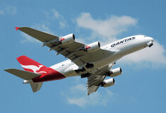 Η Qantas ζήτησε από τα στελέχη της να εργαστούν ως υπάλληλοι φορτοεκφόρτωσης αποσκευών λόγω έλλειψης ανθρωπίνου δυναμικού