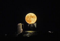«Το Αυγουστιάτικο Φεγγάρι»: Ένα κείμενο που είχε ετοιμάσει ο Διονύσης Σιμόπουλος