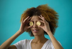 Influencers πληρώνονται χιλιάδες ευρώ για να διαφημίζουν με «ύπουλους τρόπους» κρυπτονομίσματα 
